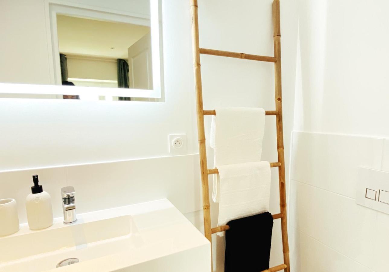 Le Studio Design ⸱ Stationnement Gratuit ⸱ Fibre Déols Exteriör bild